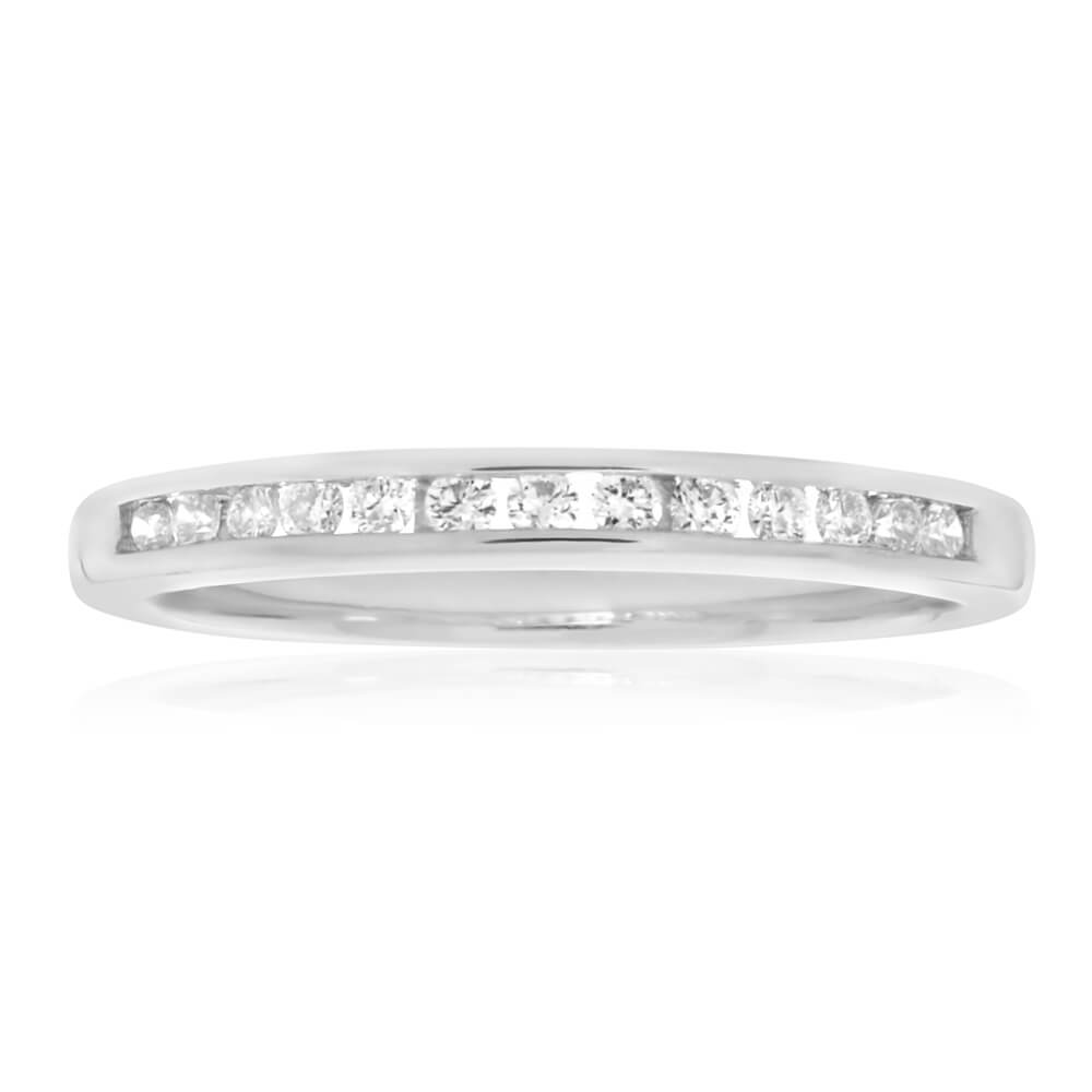 1/4 Carat Flawless Cut 18ct White Gold Diamond Ring With 13 Diamonds
