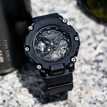 Load image into Gallery viewer, G-Shock GA2200BB-1A Carbon Core Guard