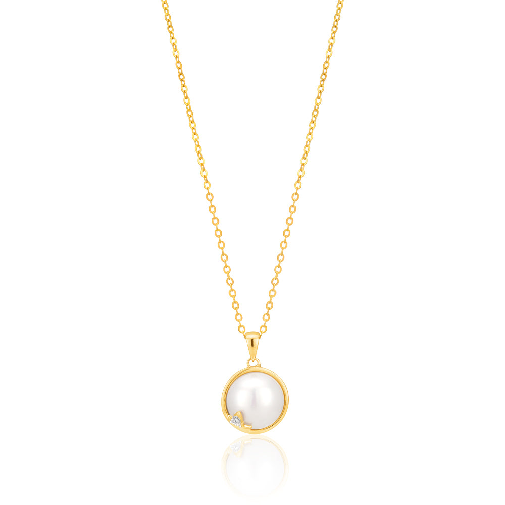 9ct Mabe Pearl & Diamond Pendant
