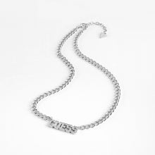 Load image into Gallery viewer, GUESS 16-18&quot; Pave Bold Chain SST